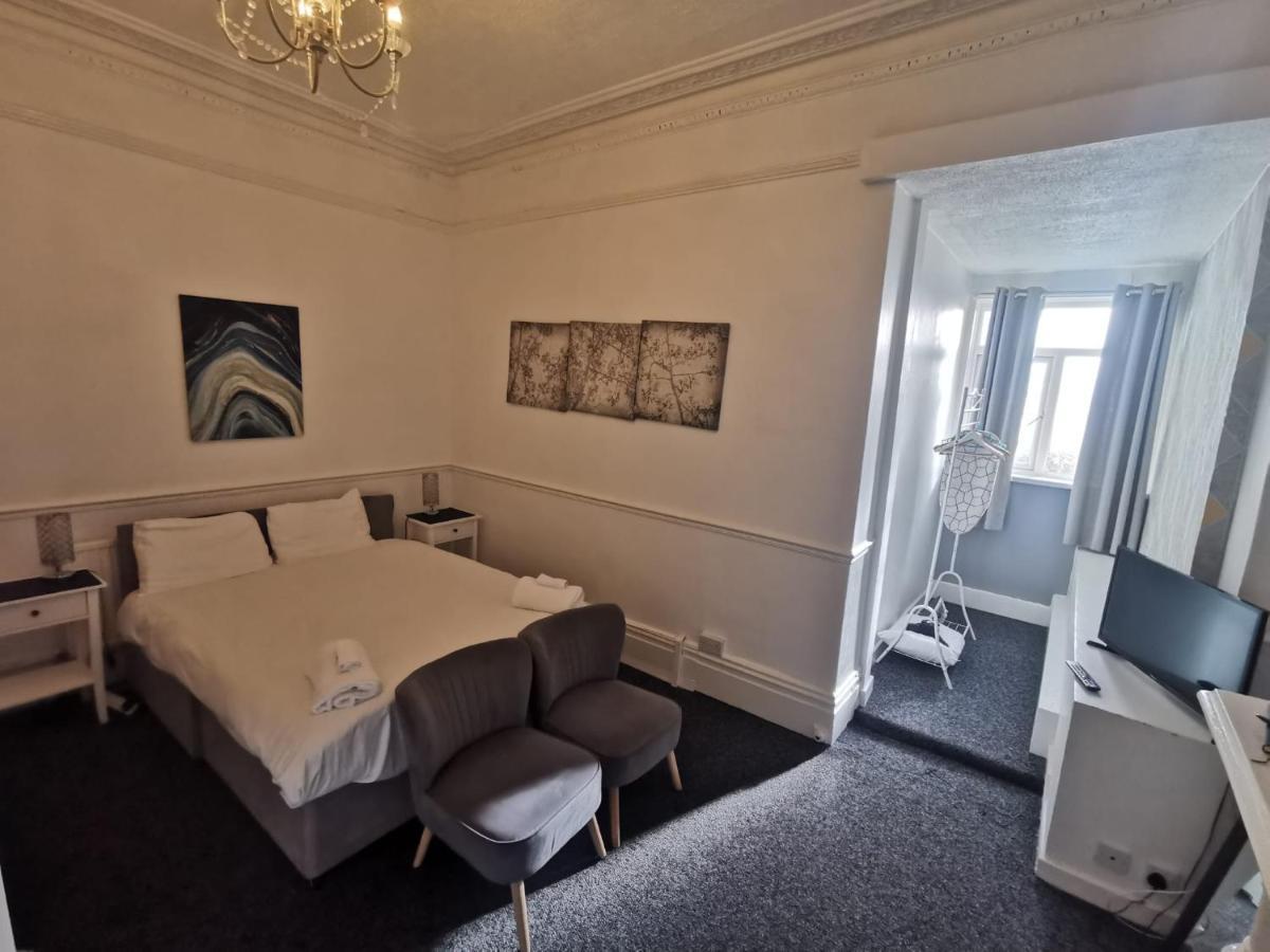 The Alexander - By Tifa Stays Swansea Exterior photo
